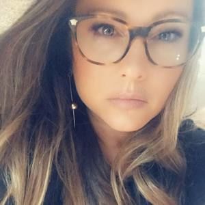 Meet your Posher, Alicia